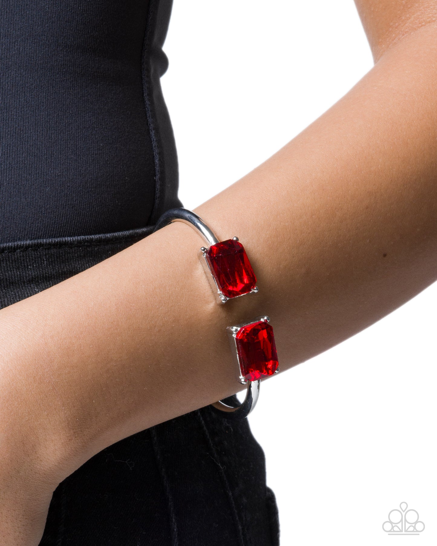 Immediate Icon - red - Paparazzi bracelet