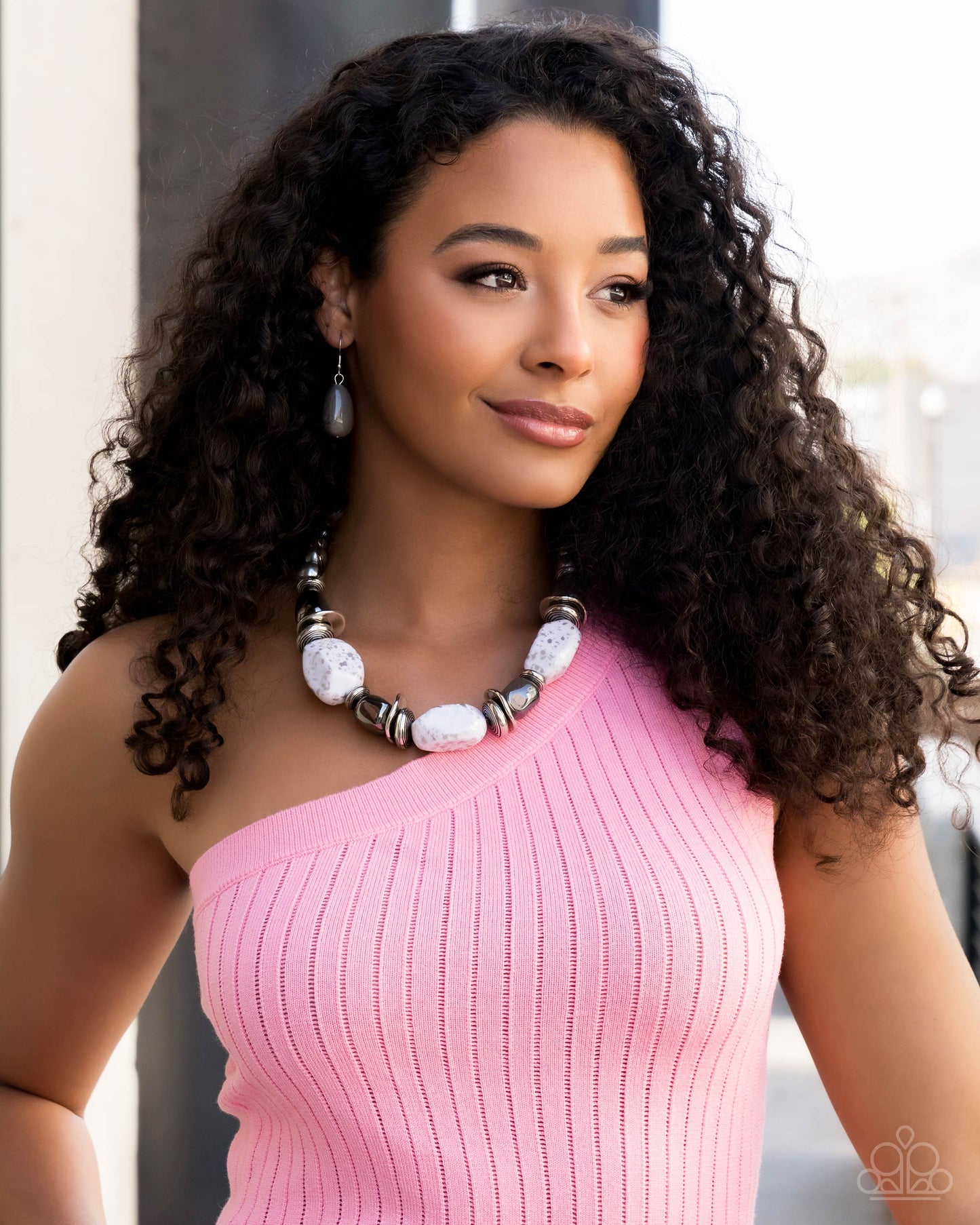 In Good Glazes - silver - Paparazzi necklace