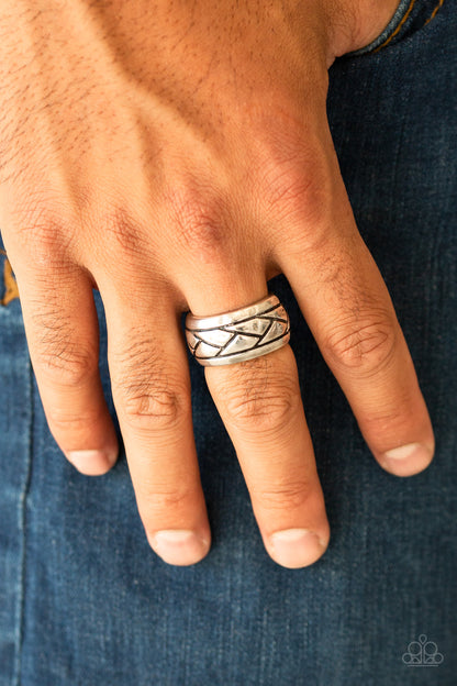 Incline - silver - Paparazzi MENS ring