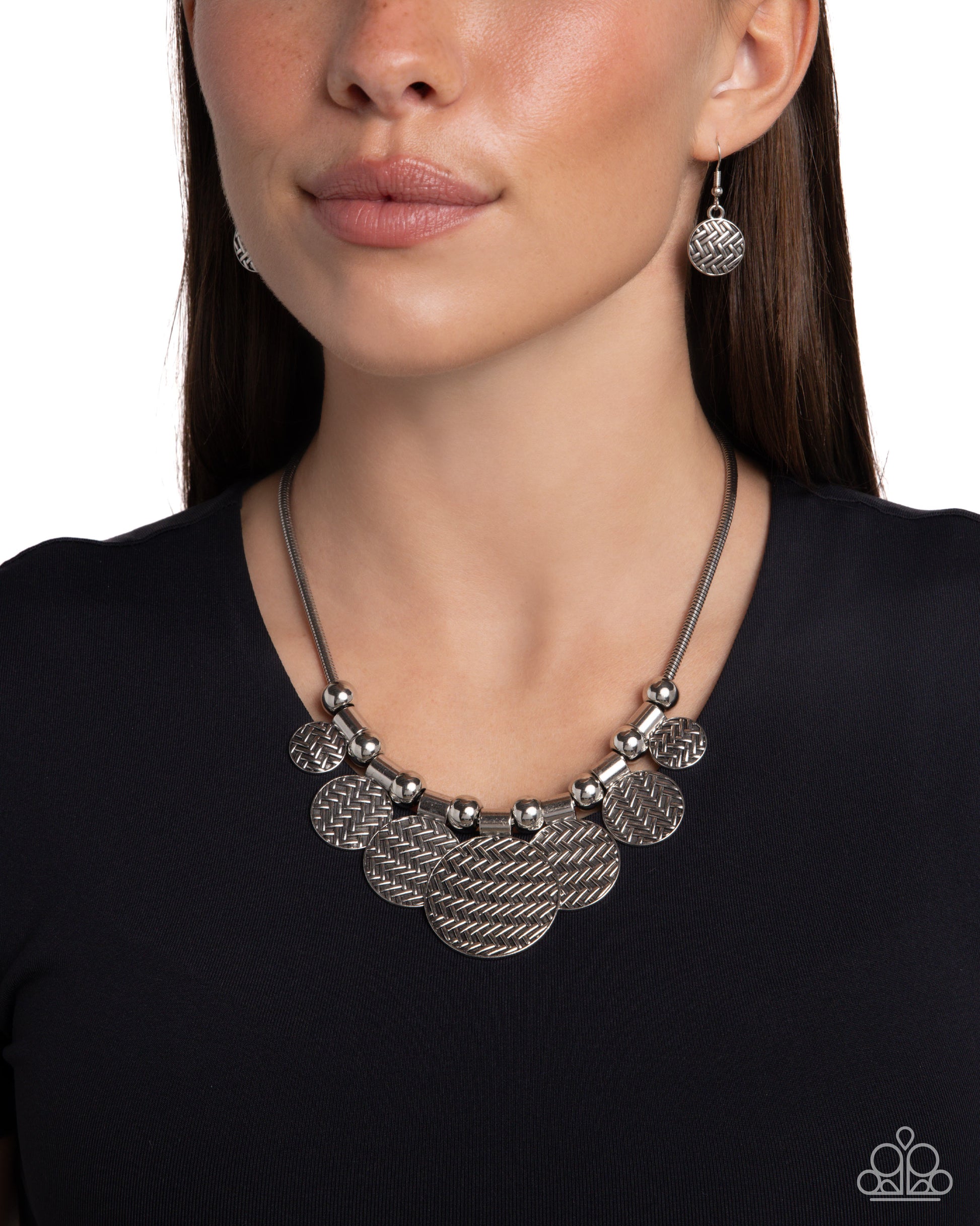 Indigenously Urban - silver - Paparazzi necklace