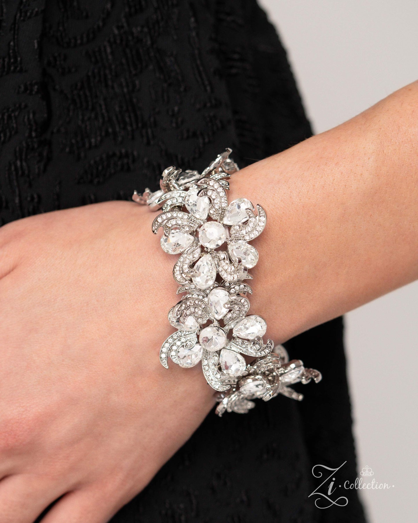 Indulgent Ideal - Zi Collection - Paparazzi bracelet