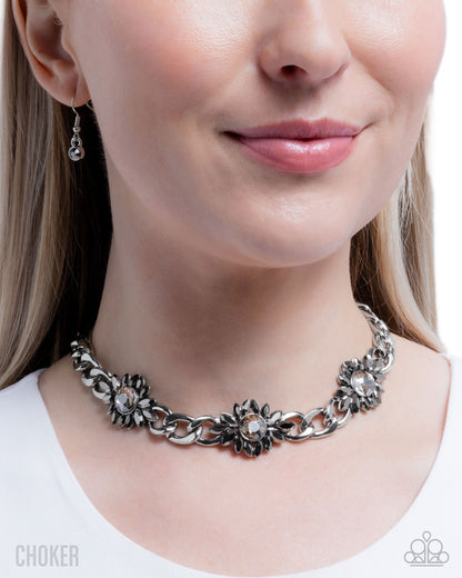 Industrial Intro - silver - Paparazzi necklace
