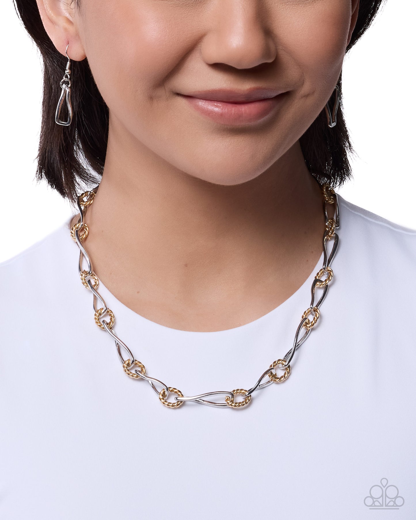 Infinite Independence - silver - Paparazzi necklace