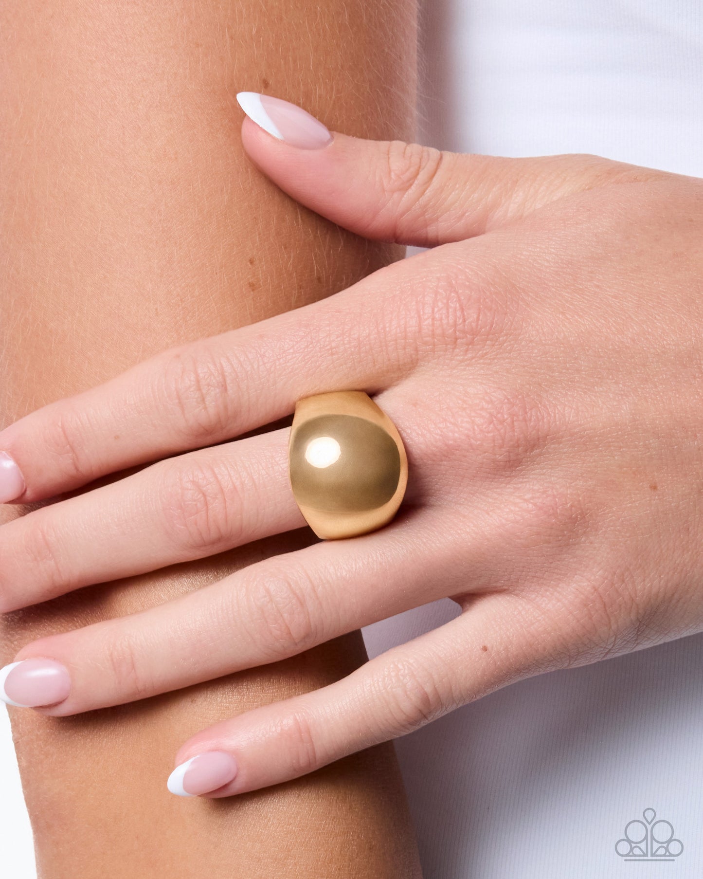 Intense Instinct - gold - Paparazzi ring