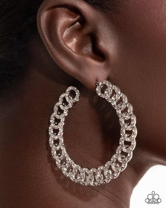 Interlocked Icing - white - Paparazzi earrings