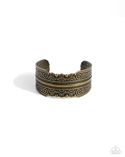 Into the Horizon - brass - Paparazzi bracelet