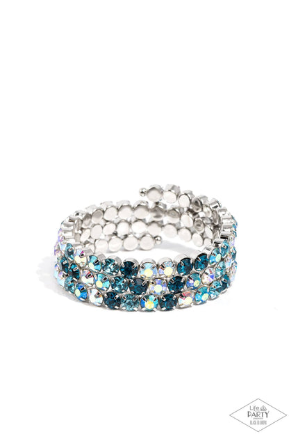 Iridescent Incantation - blue - Paparazzi bracelet