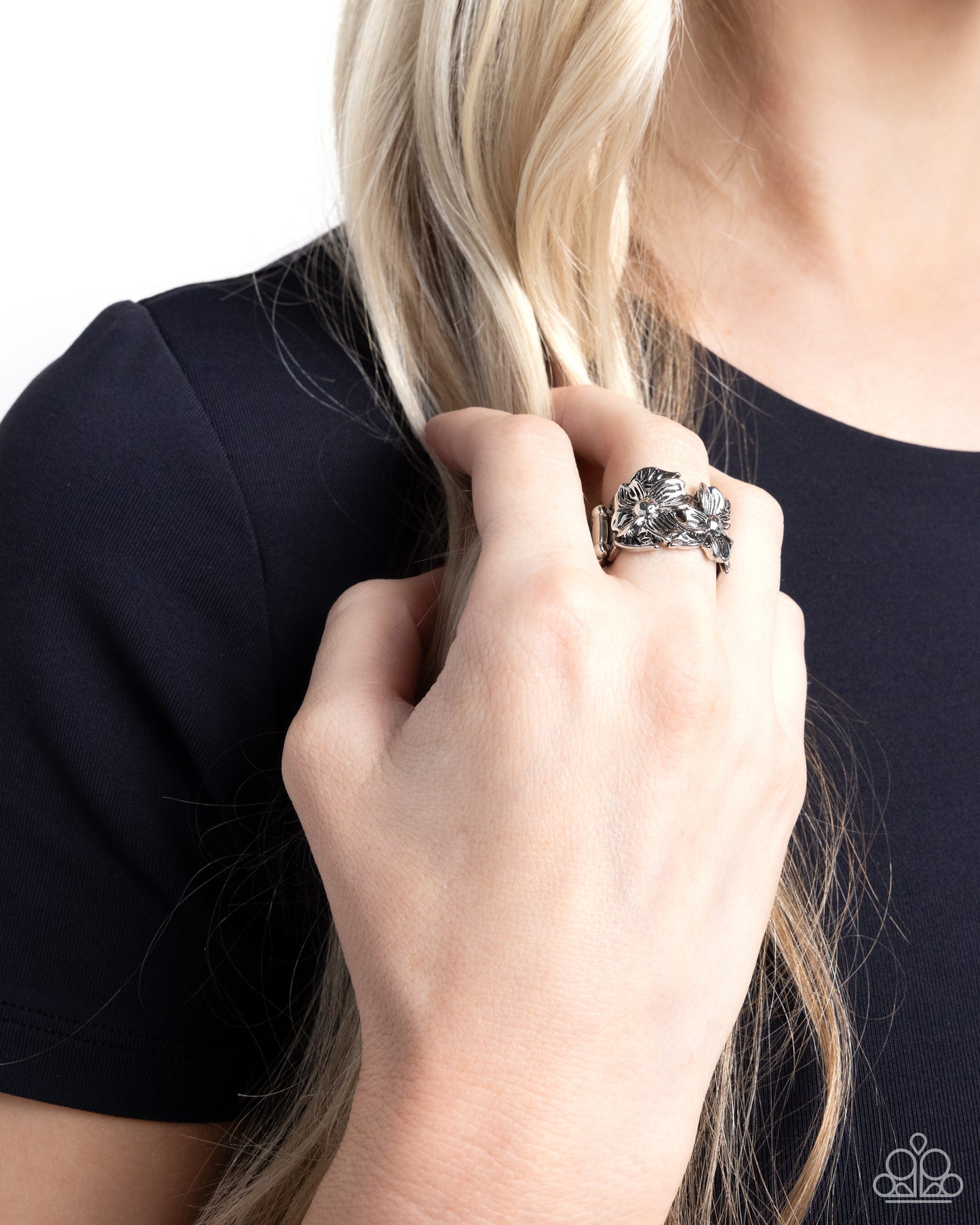 ​Island Eden - silver - Paparazzi ring