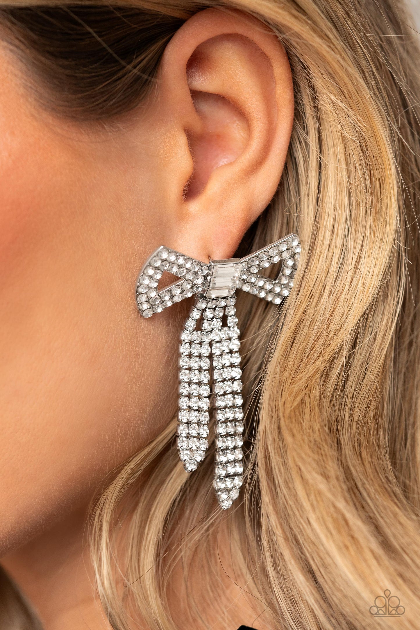 Just BOW With It - white - Paparazzi earrings