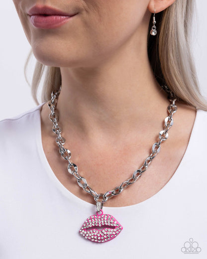 Keepsake Kisser - pink - Paparazzi necklace