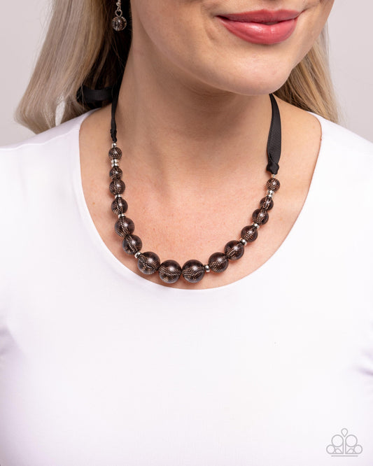 Lace Maker - black - Paparazzi necklace