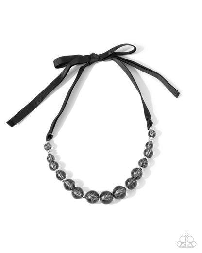 Lace Maker - black - Paparazzi necklace