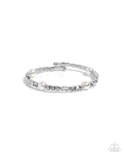 Ladylike Leader - white - Paparazzi bracelet