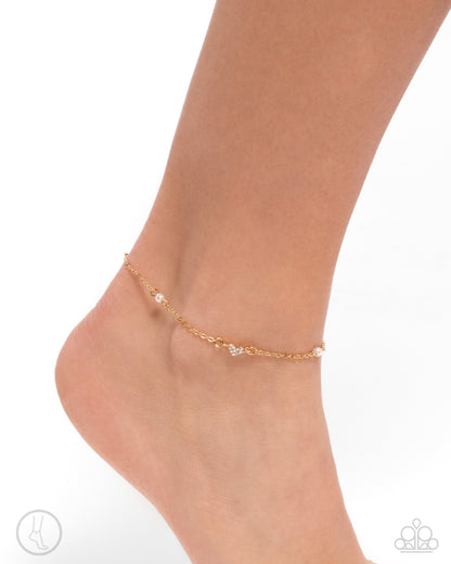 Ladylike Loop - gold - Paparazzi anklet