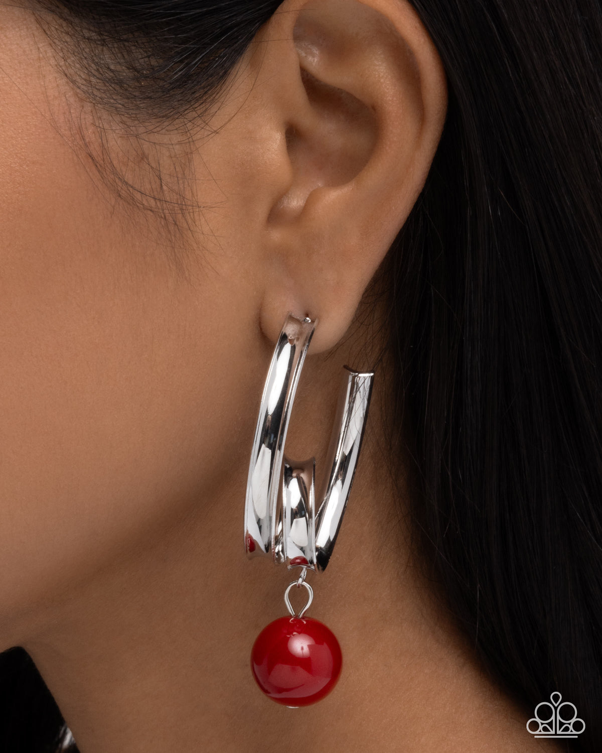 Larger Than LEISURE - red - Paparazzi earrings
