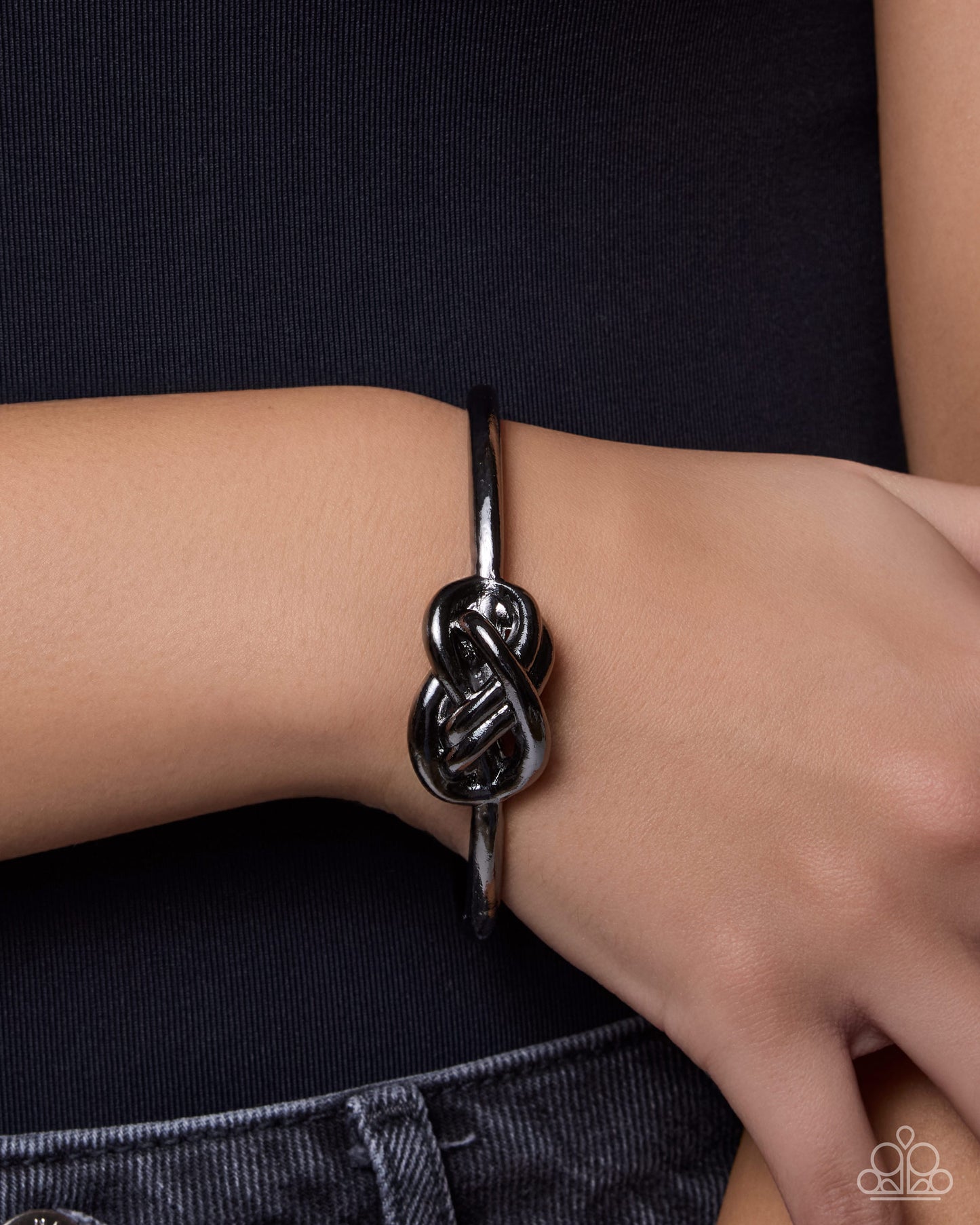 Last KNOT Least - black - Paparazzi bracelet