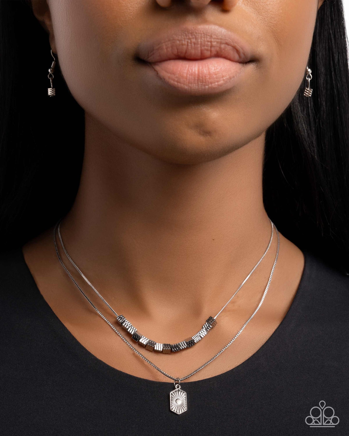 Layered Legato - silver - Paparazzi necklace
