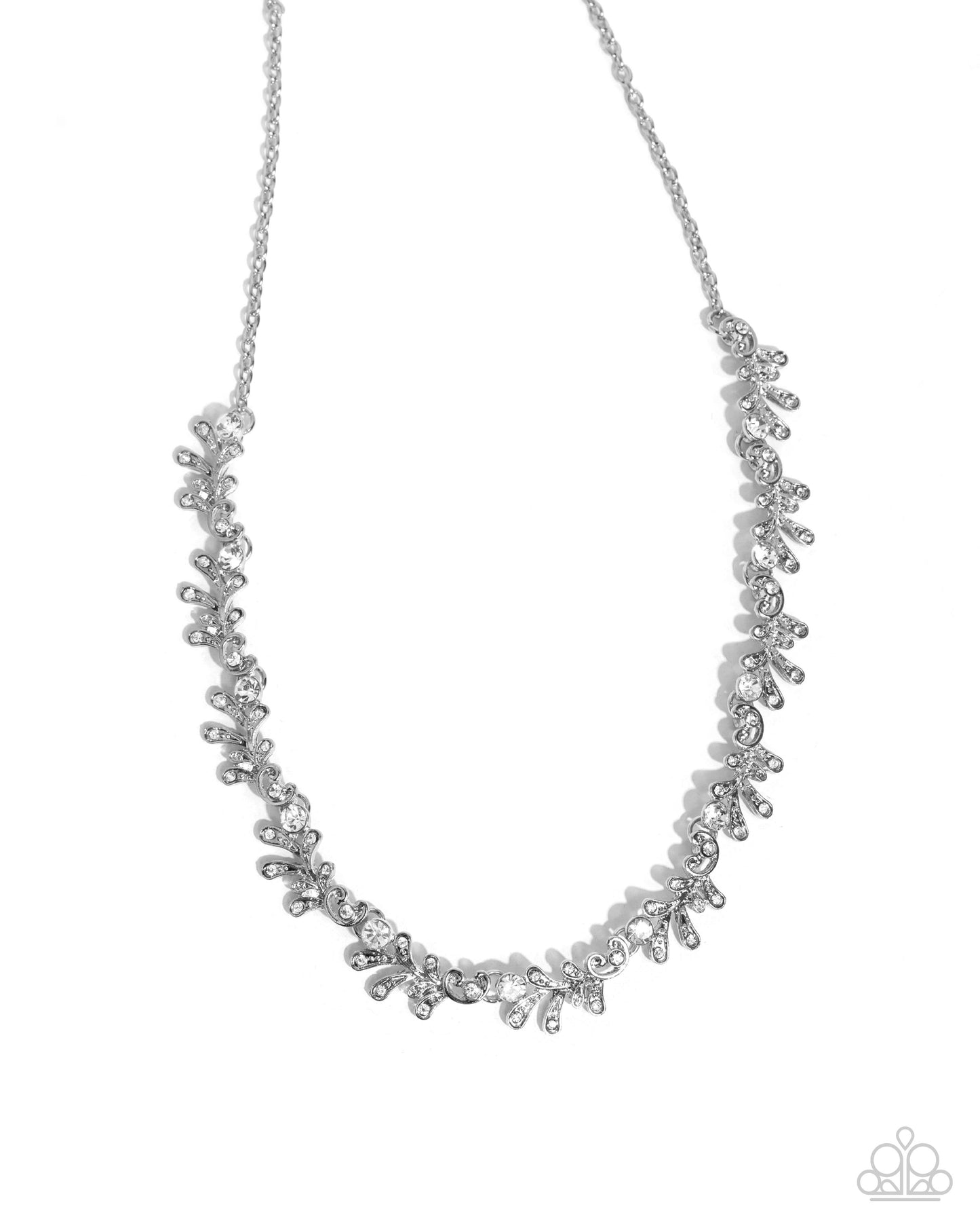 Leafy Lady - white - Paparazzi necklace