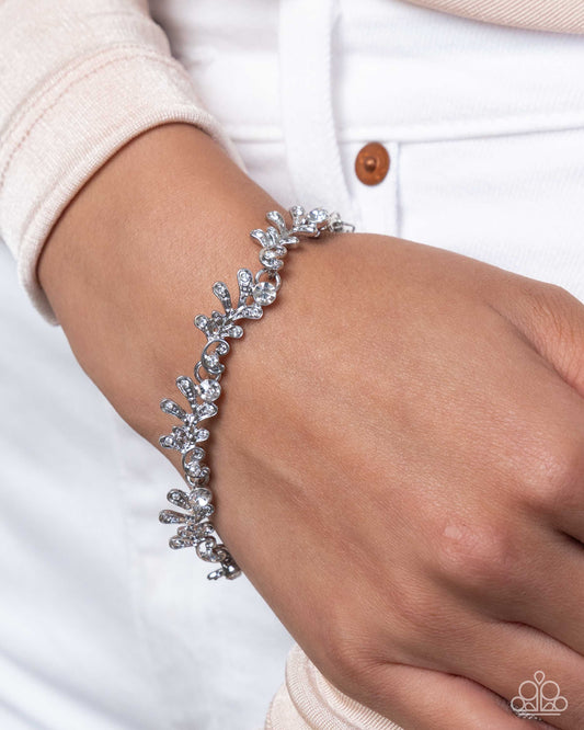 Leafy Lass - white - Paparazzi bracelet