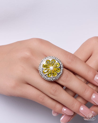Lemon Luminescence - yellow - Paparazzi ring