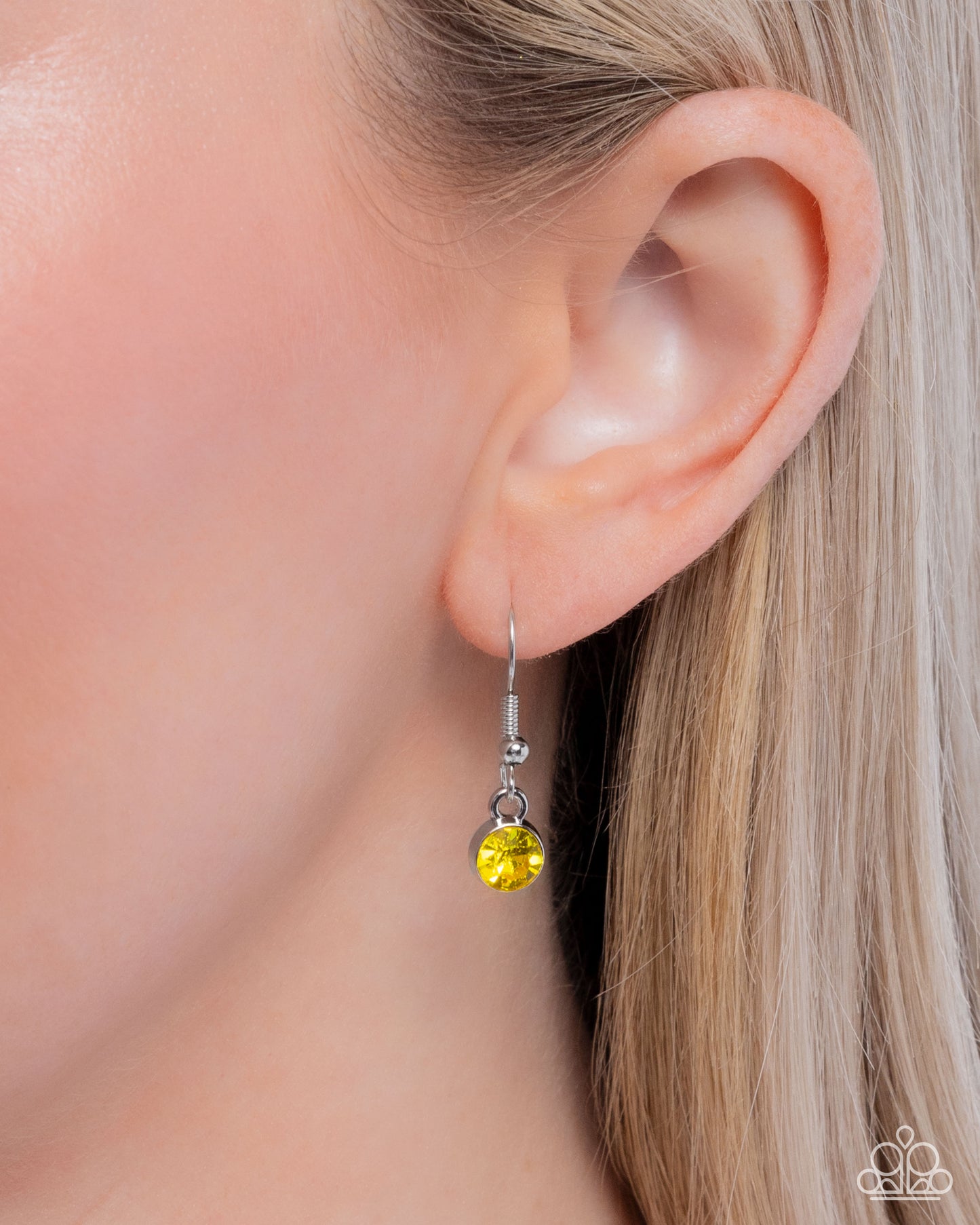 Lily Luminescence - yellow - Paparazzi necklace