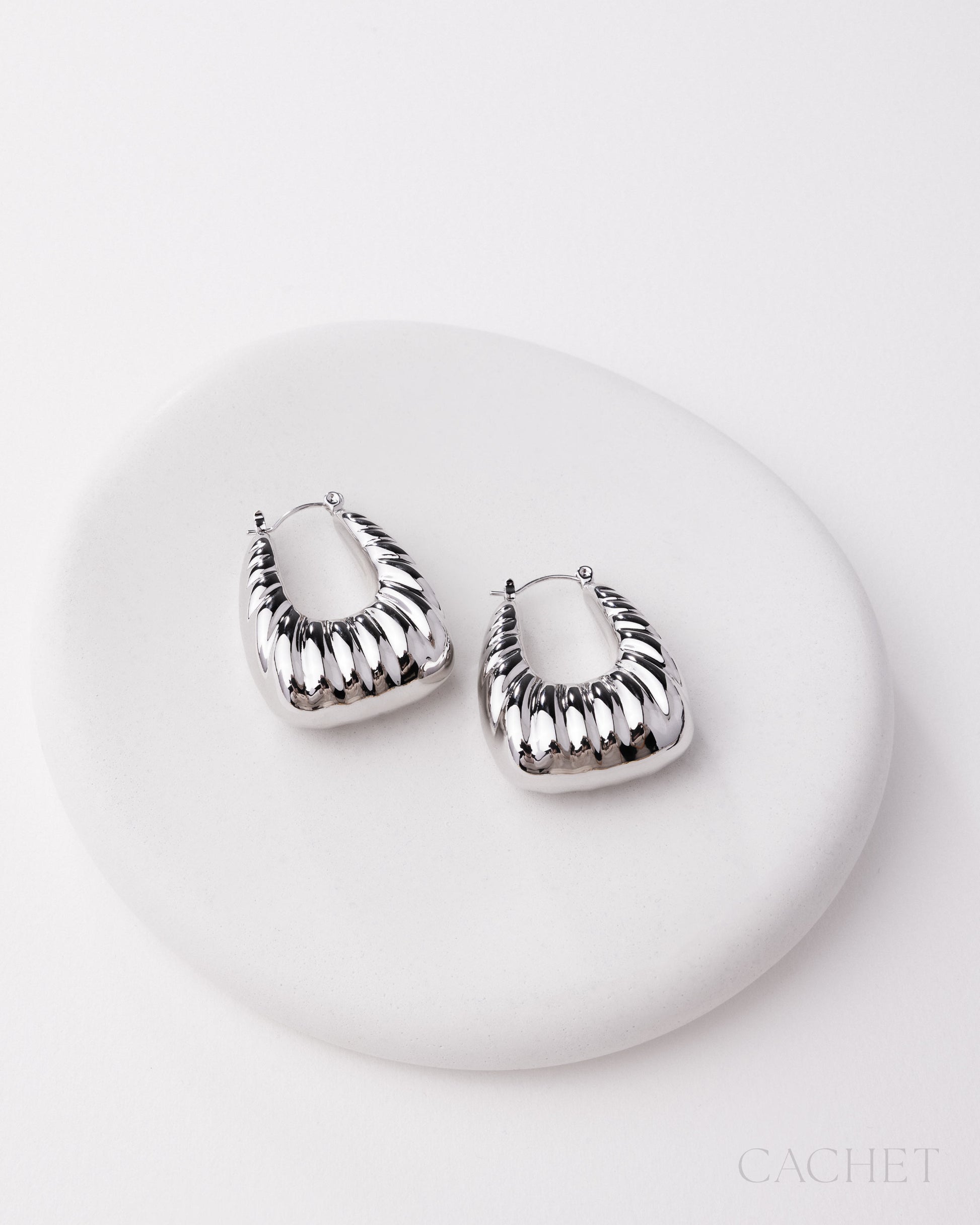 Linea - Cachet earrings - Cachet by Paparazzi