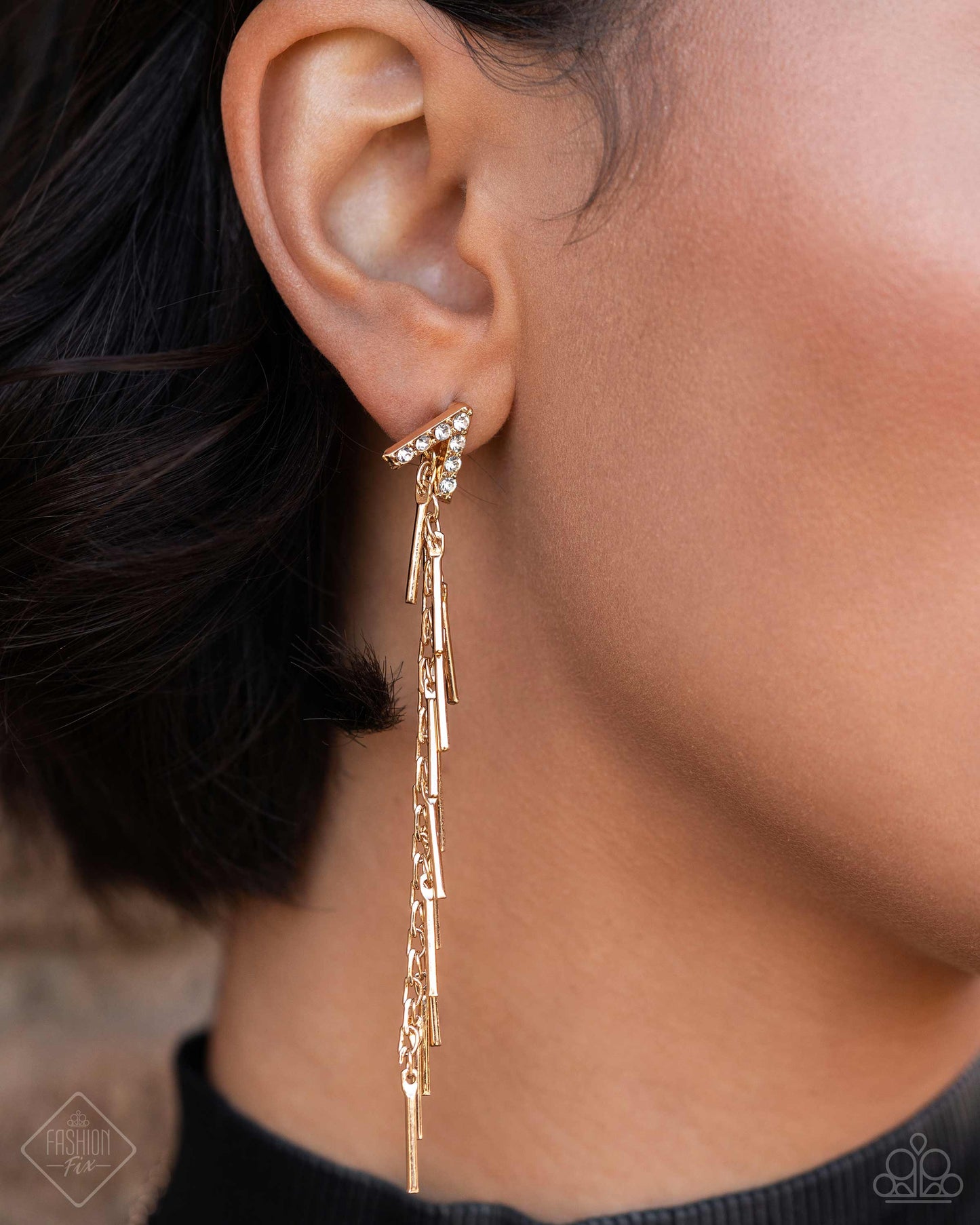 Linear Landmark - gold - Paparazzi earrings