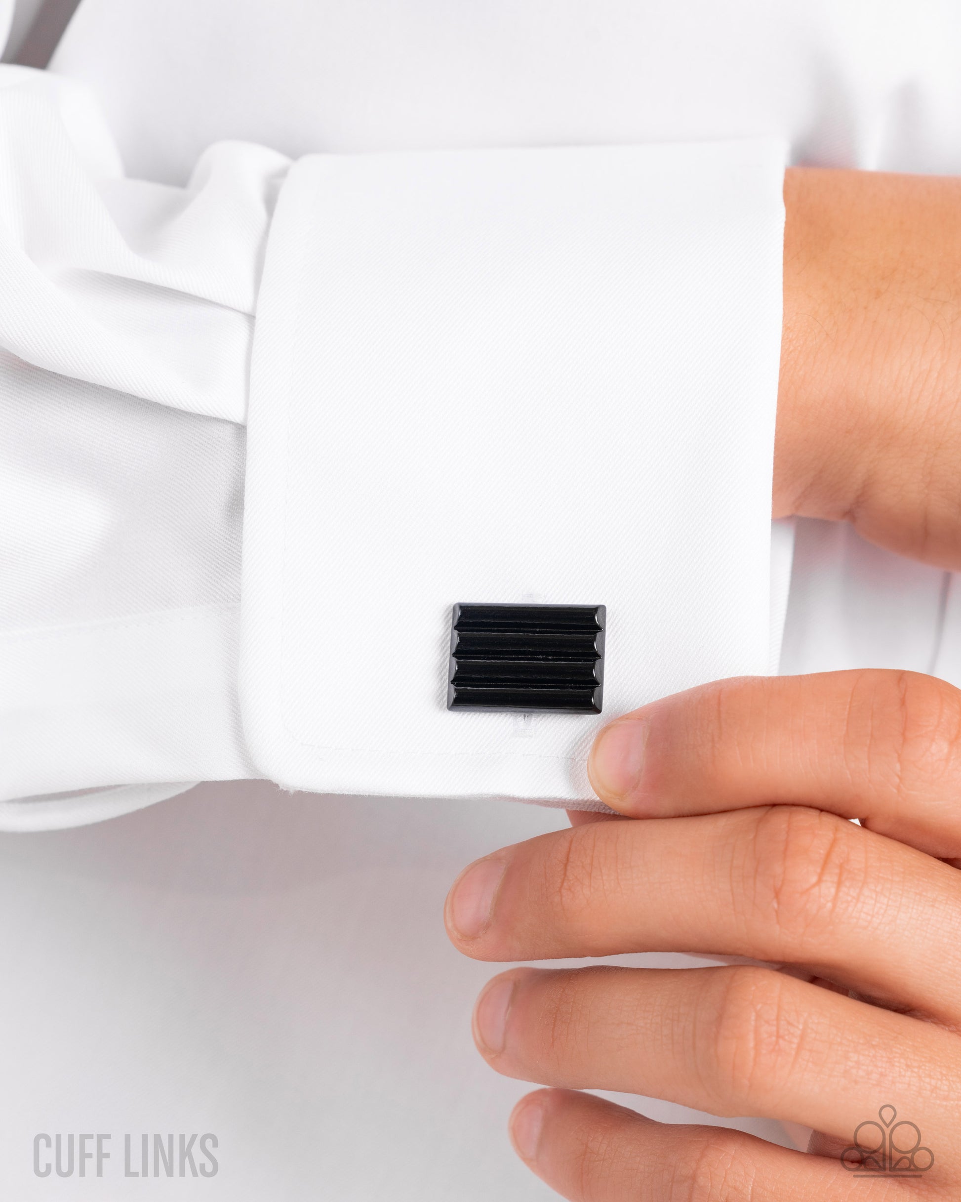 Linear Lesson - black - Paparazzi cufflinks