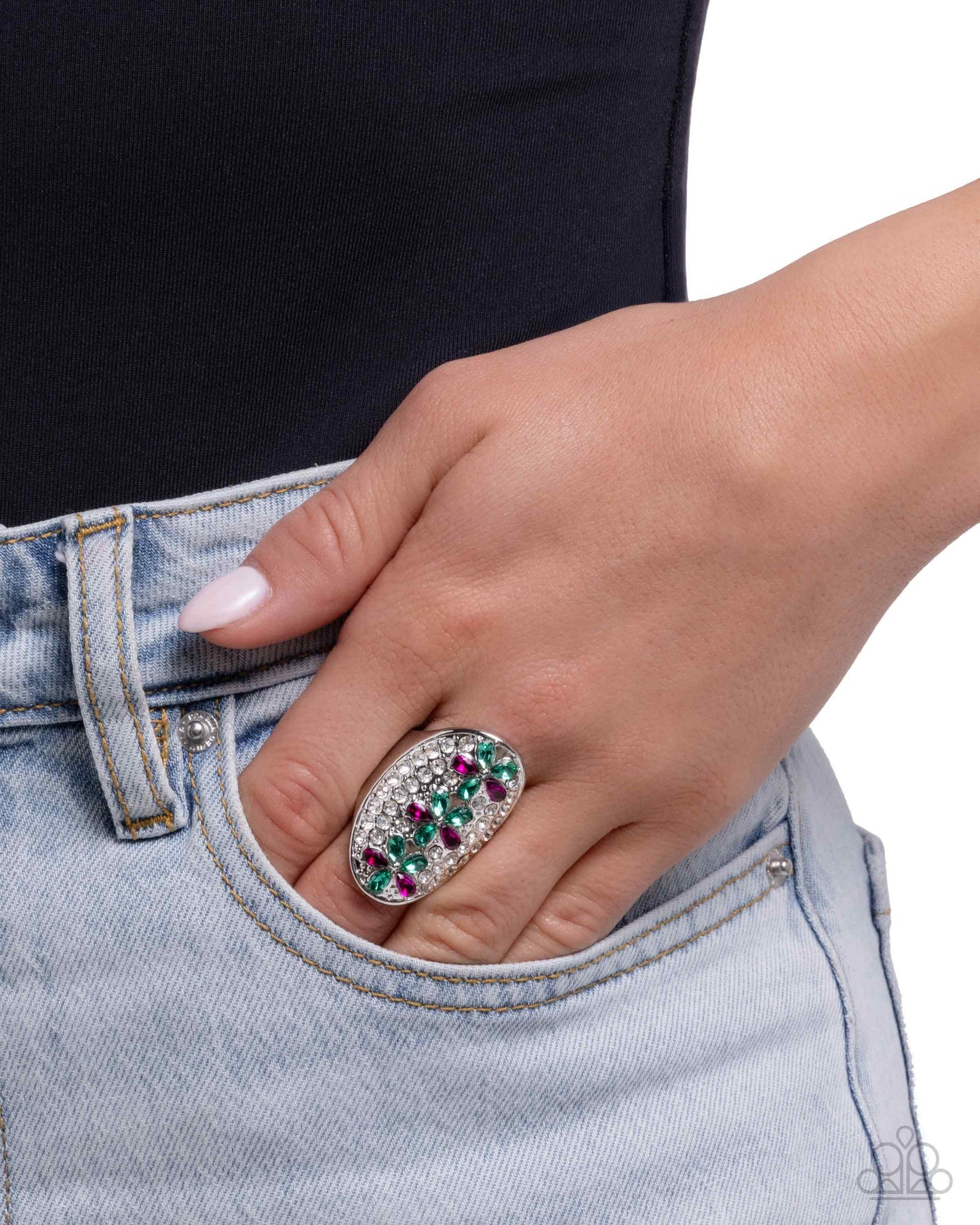 Linear Lush - green - Paparazzi ring