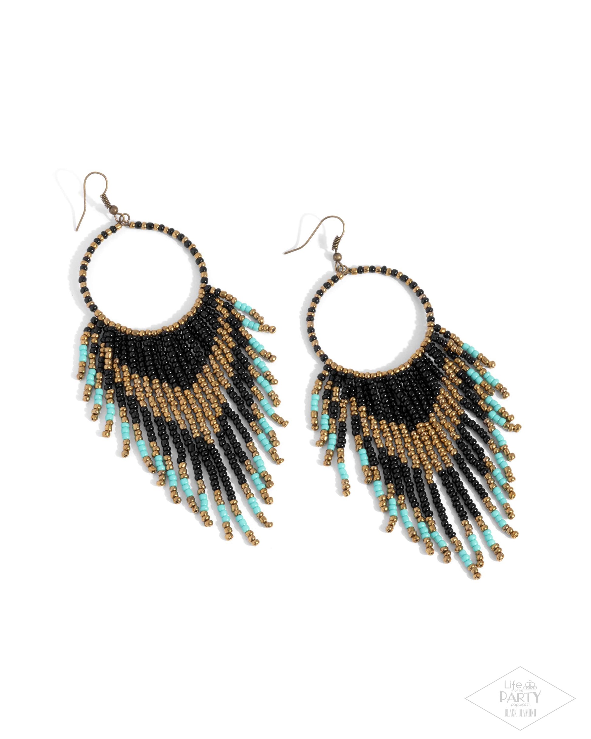 Live Off the Badlands - black - Paparazzi earrings
