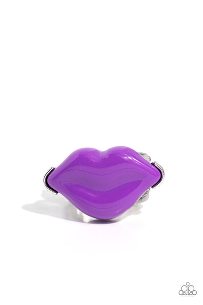 Lively Lips - purple - Paparazzi ring