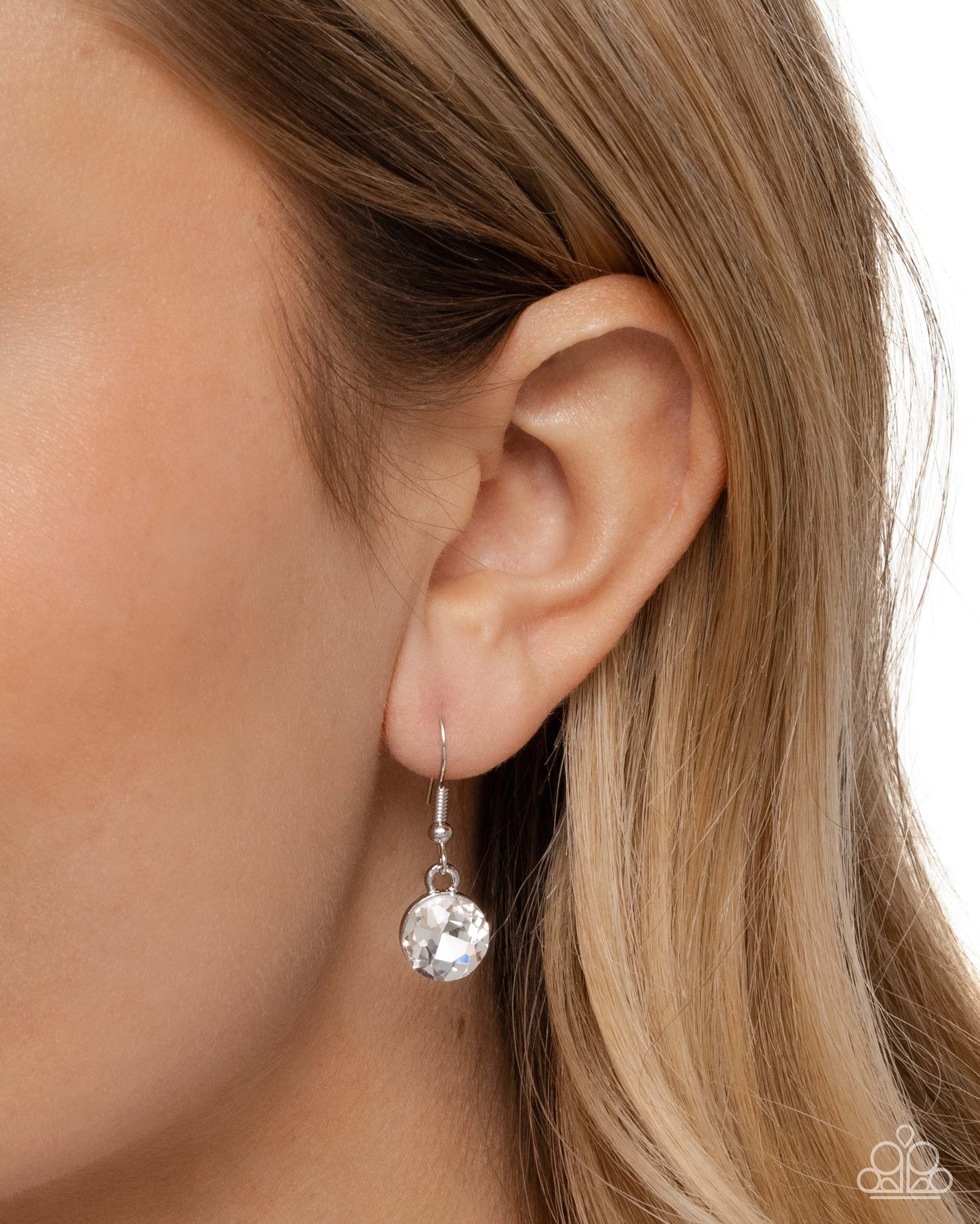 Lively Luminescence - black - Paparazzi necklace