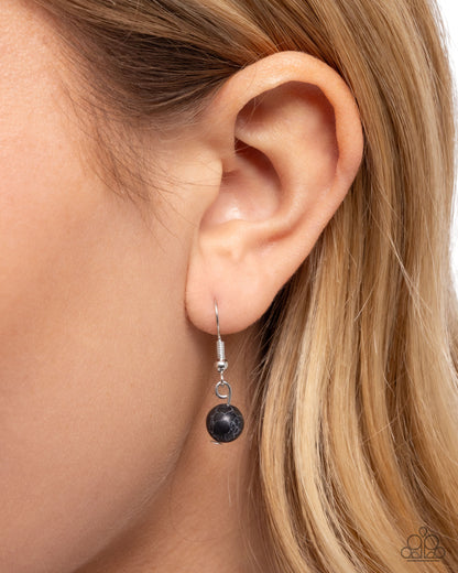 Longhorn Layers - black - Paparazzi necklace