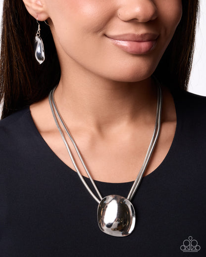 Longitudinal Legacy - silver - Paparazzi necklace