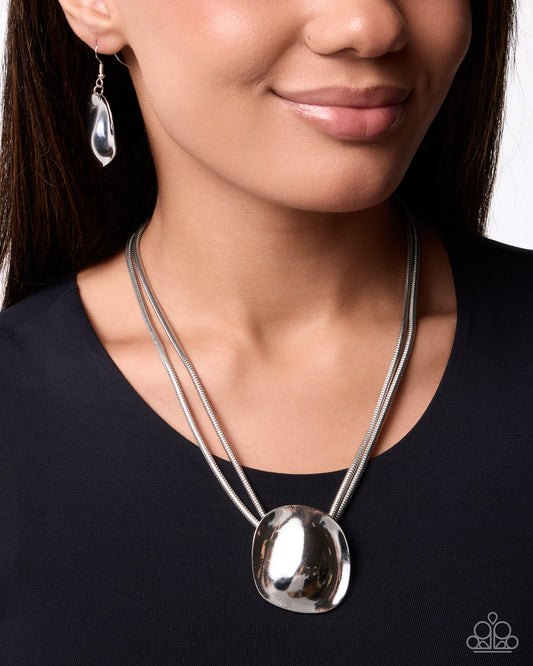Longitudinal Legacy - silver - Paparazzi necklace