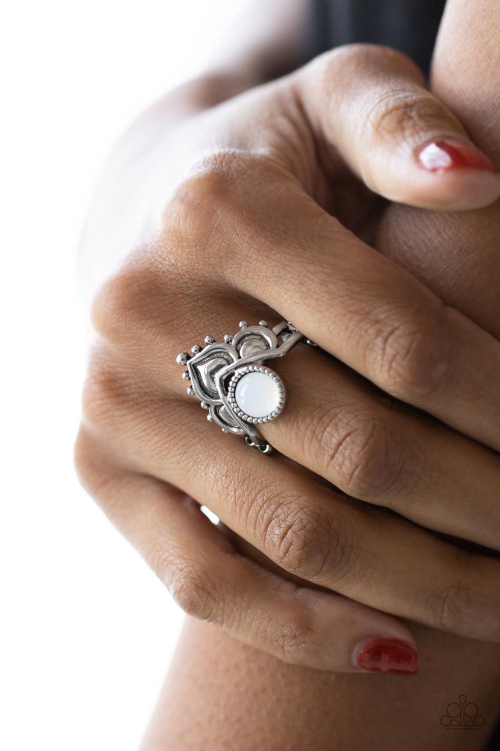 Lotus Solstice - white - Paparazzi ring