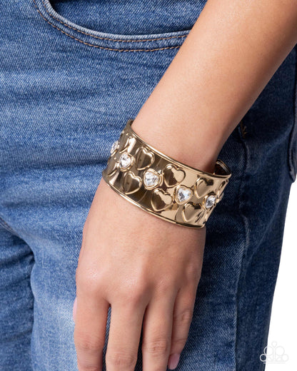 Loveable Labor - gold - Paparazzi bracelet