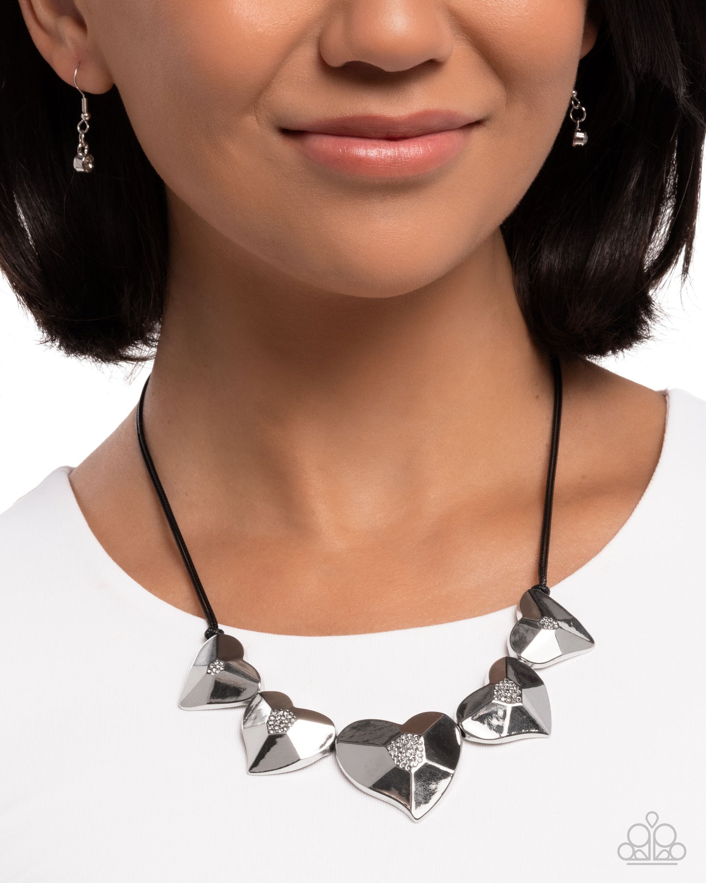 Loveable Landmark - black - Paparazzi necklace