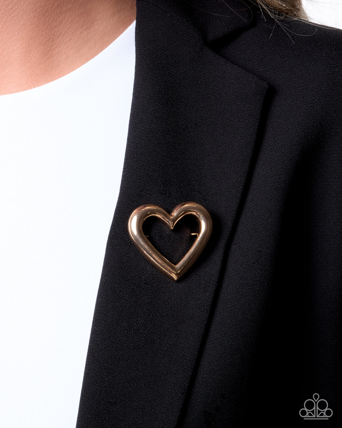Loveable Luxury - gold - Paparazzi brooch