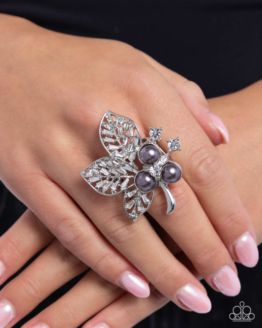 Luminescent Leaves - silver - Paparazzi ring