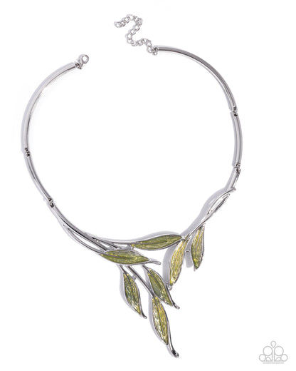 Lush Leaves - green - Paparazzi necklace