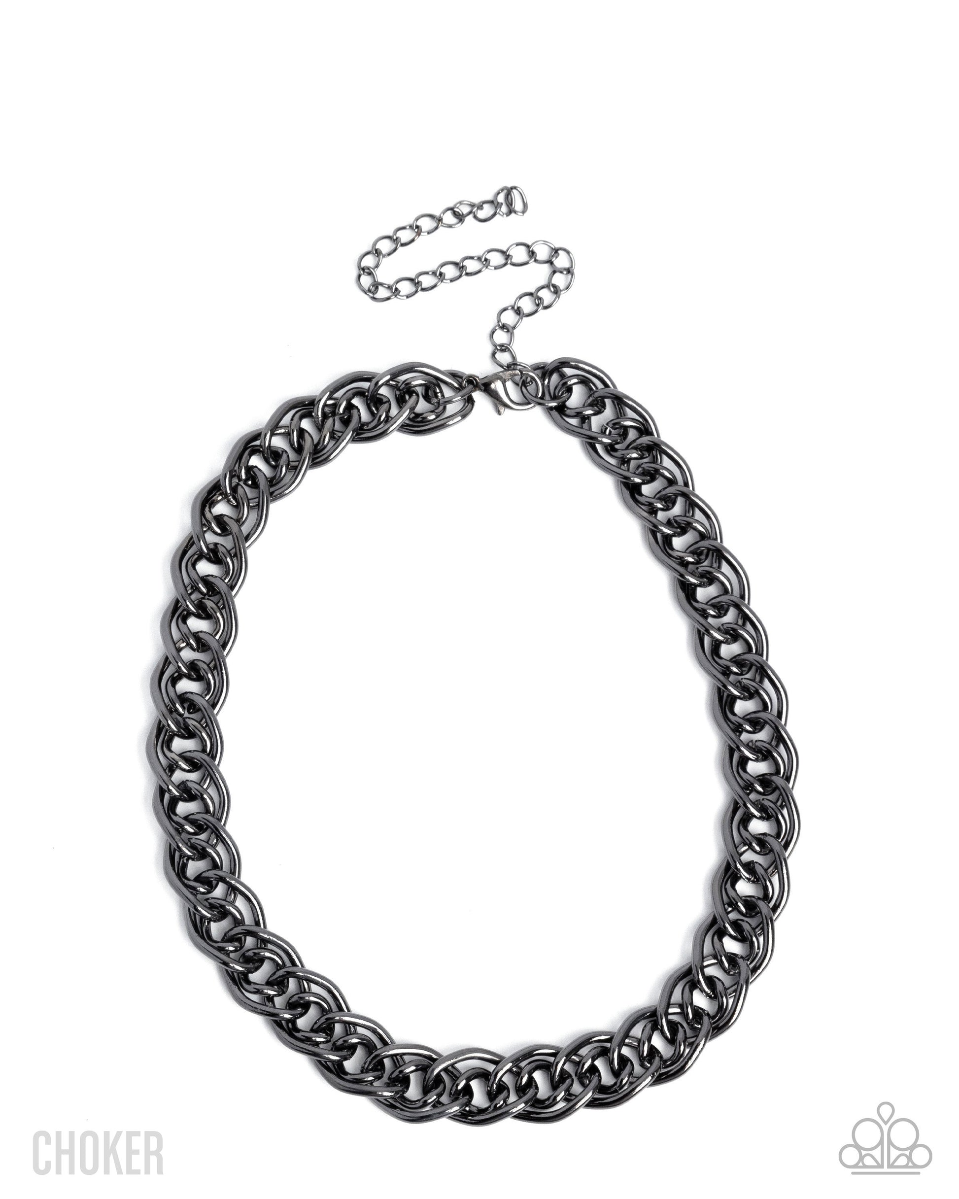 Lustrous Links - black - Paparazzi necklace