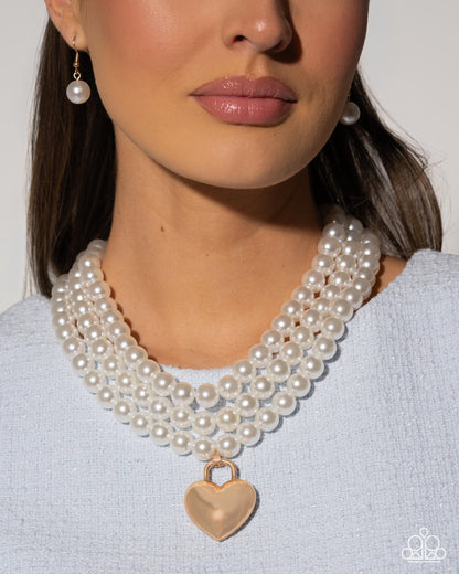 Lustrous Look - gold - Paparazzi necklace