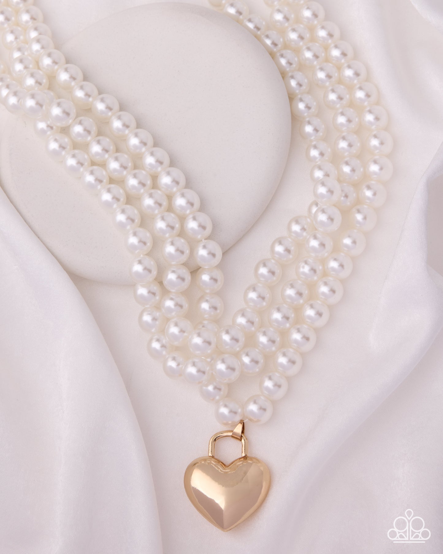 Lustrous Look - gold - Paparazzi necklace