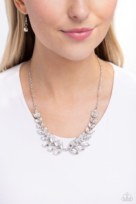 Luxury Laurels - white - Paparazzi necklace