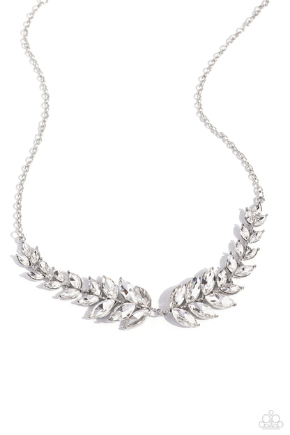 Luxury Laurels - white - Paparazzi necklace