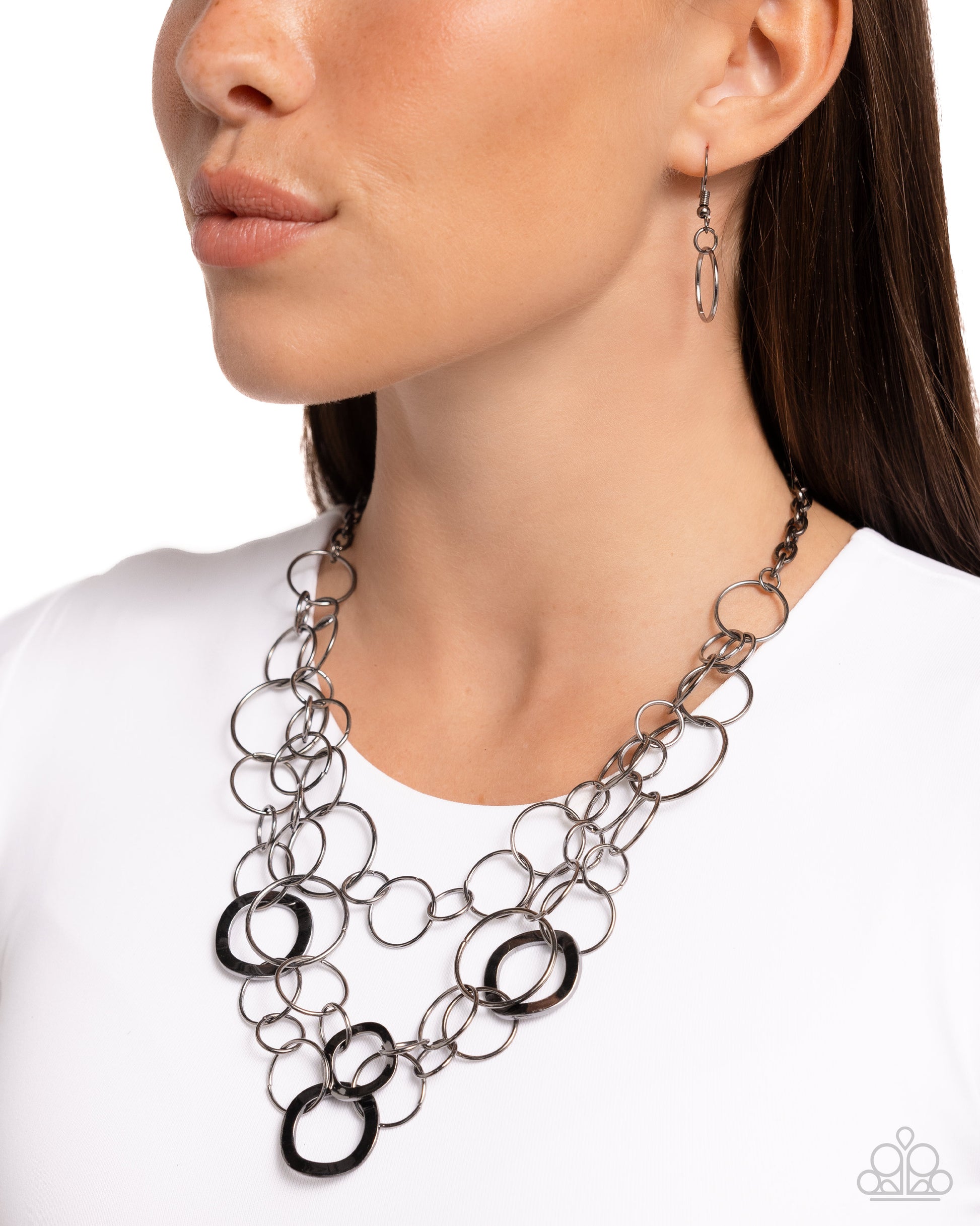 Main Street Mechanics - black - Paparazzi necklace