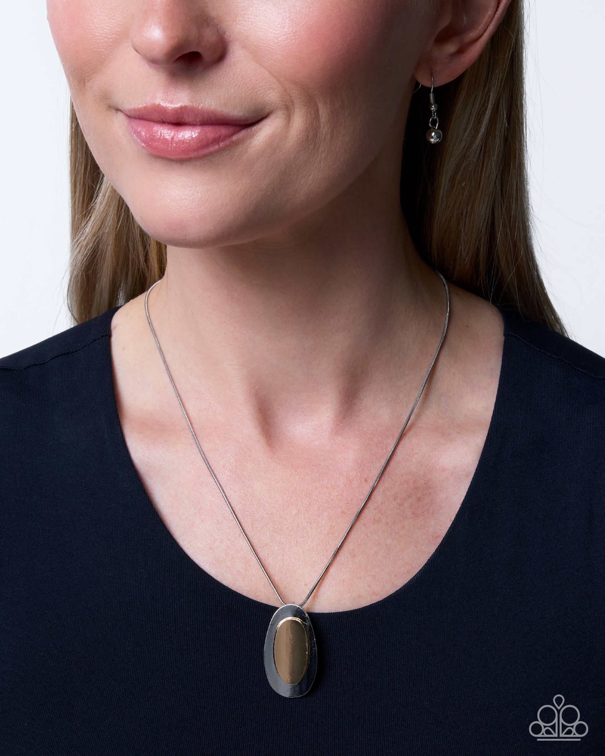 Managerial Makeover - silver - Paparazzi necklace