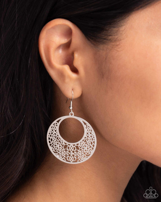 Mandala Paradise - silver - Paparazzi earrings