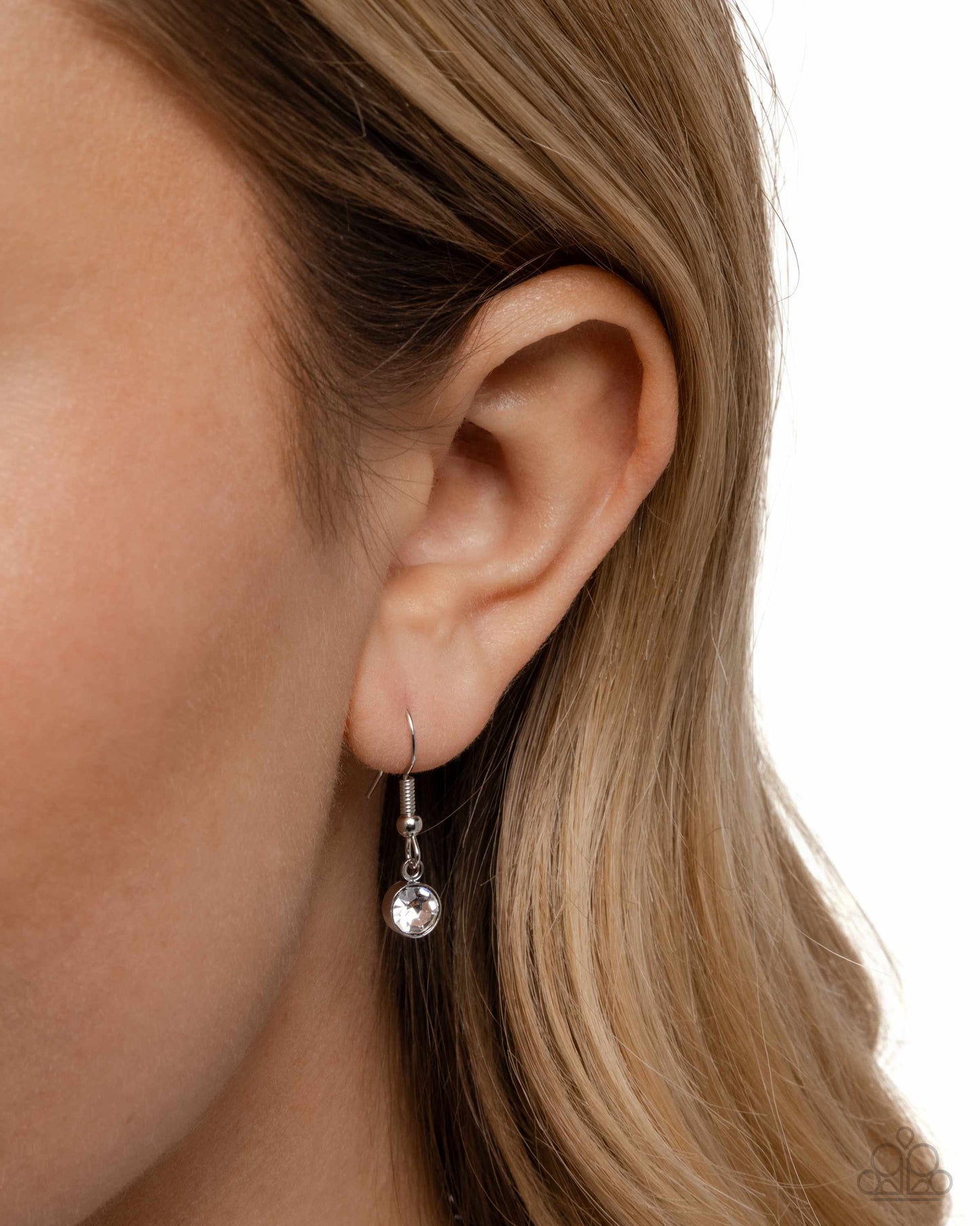 Mayoral Monarch - purple - Paparazzi necklace